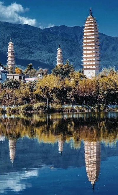 The Three Pagodas, Dali